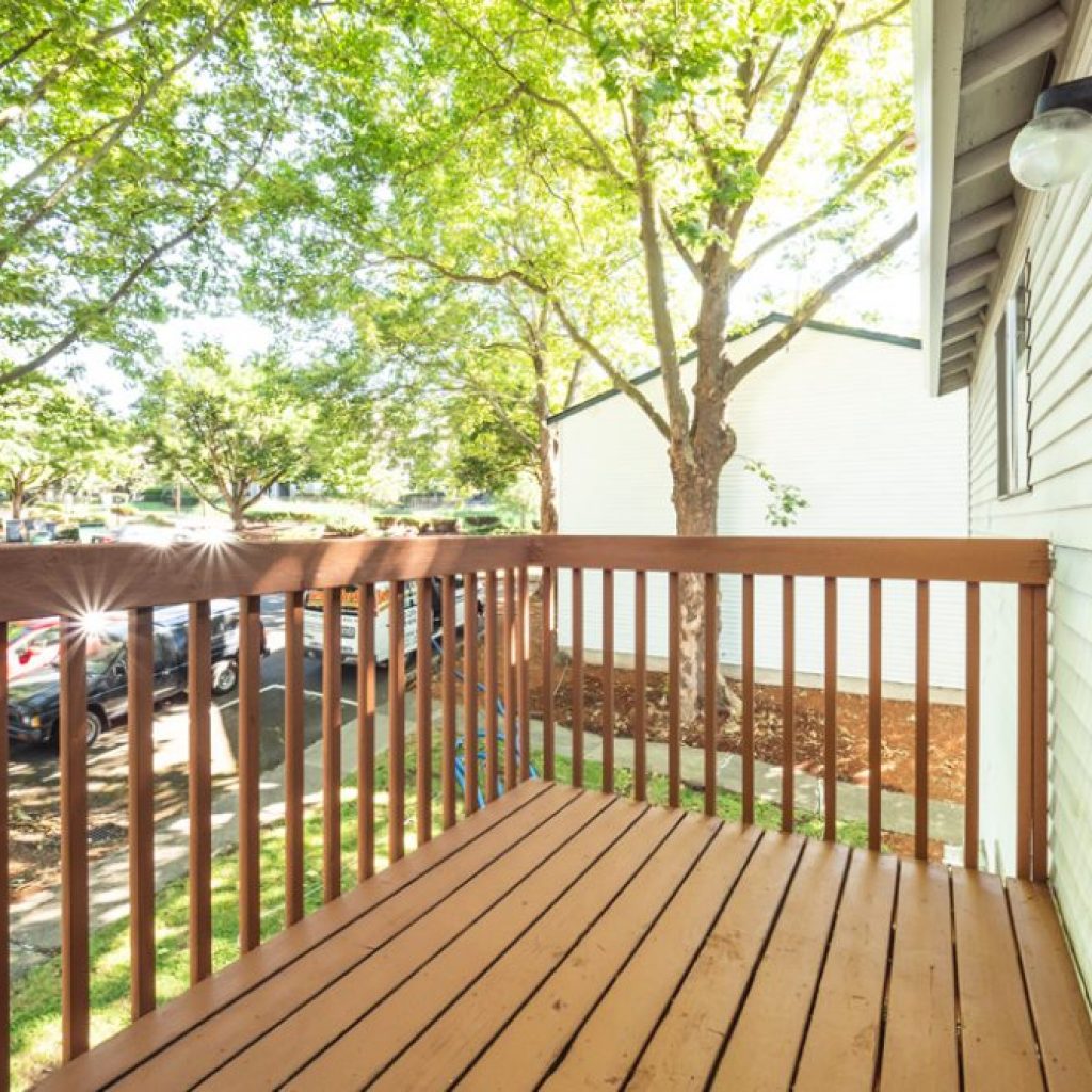 Jamestowne Plaza Apartments West Linn, OR Norris & Stevens, Inc.